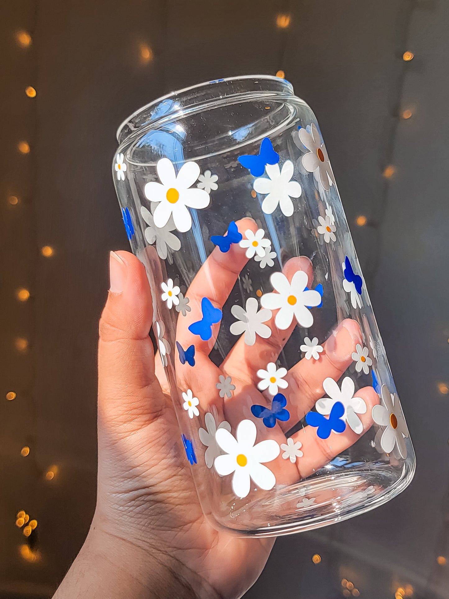 Daisy Butterfly Glass can