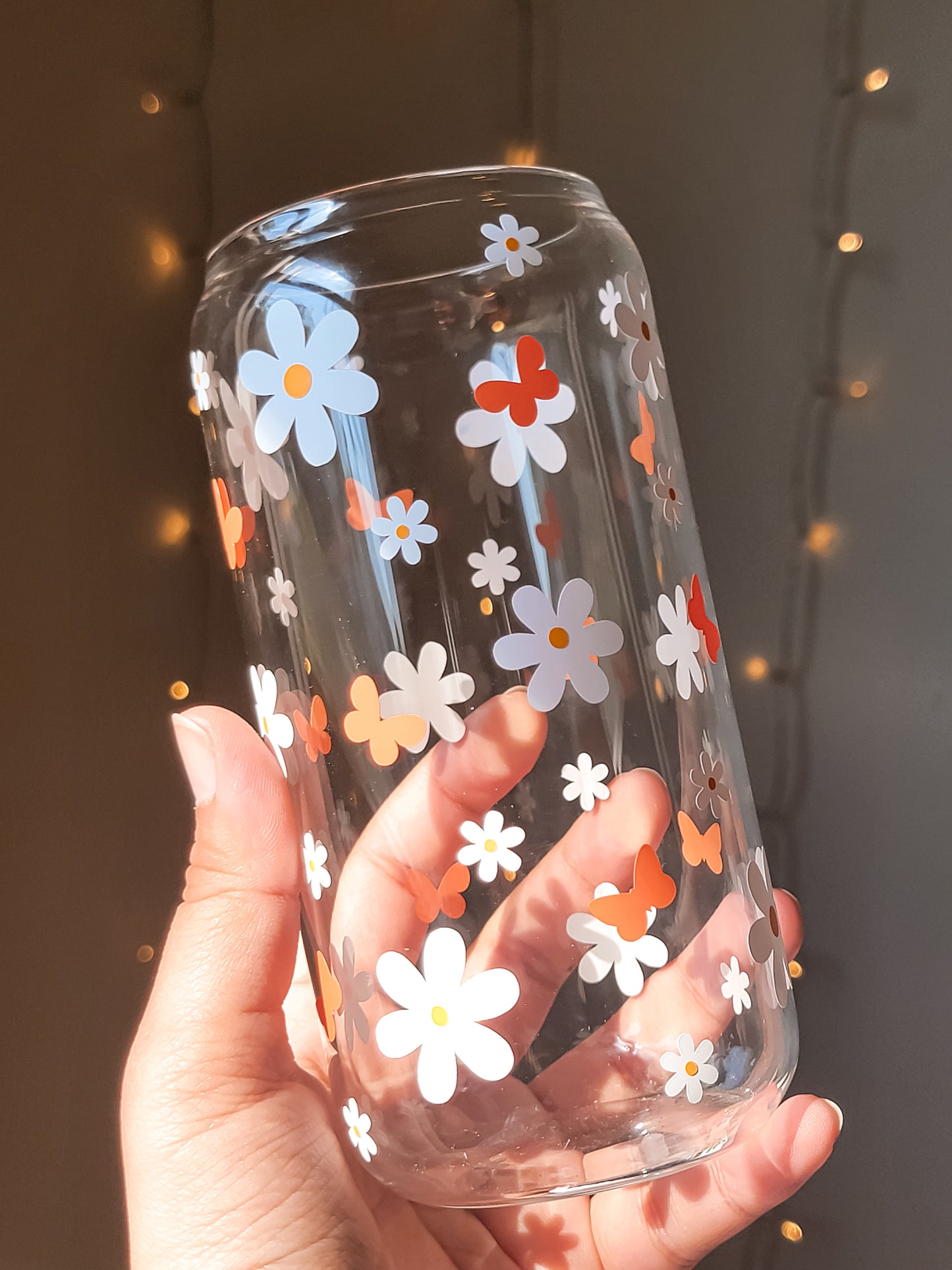 Daisy Butterfly Glass can