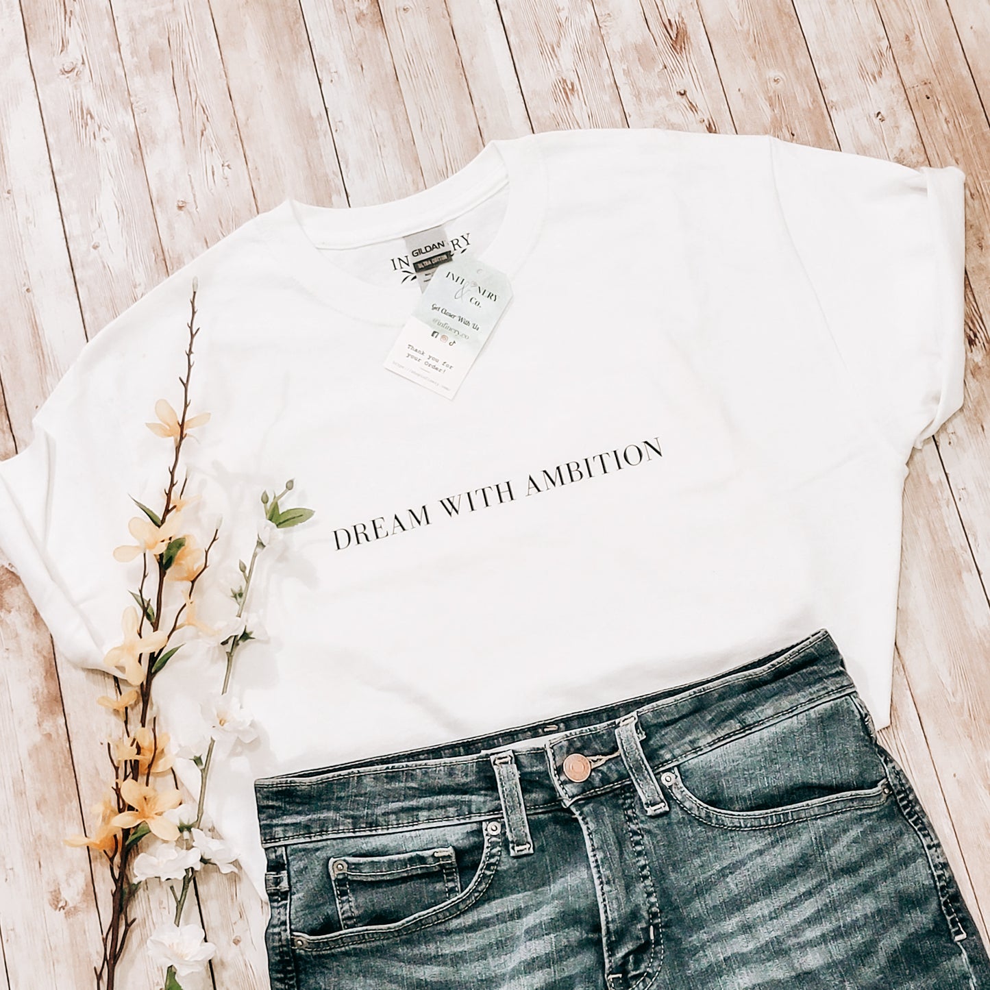 Dream with Ambition - T-Shirt